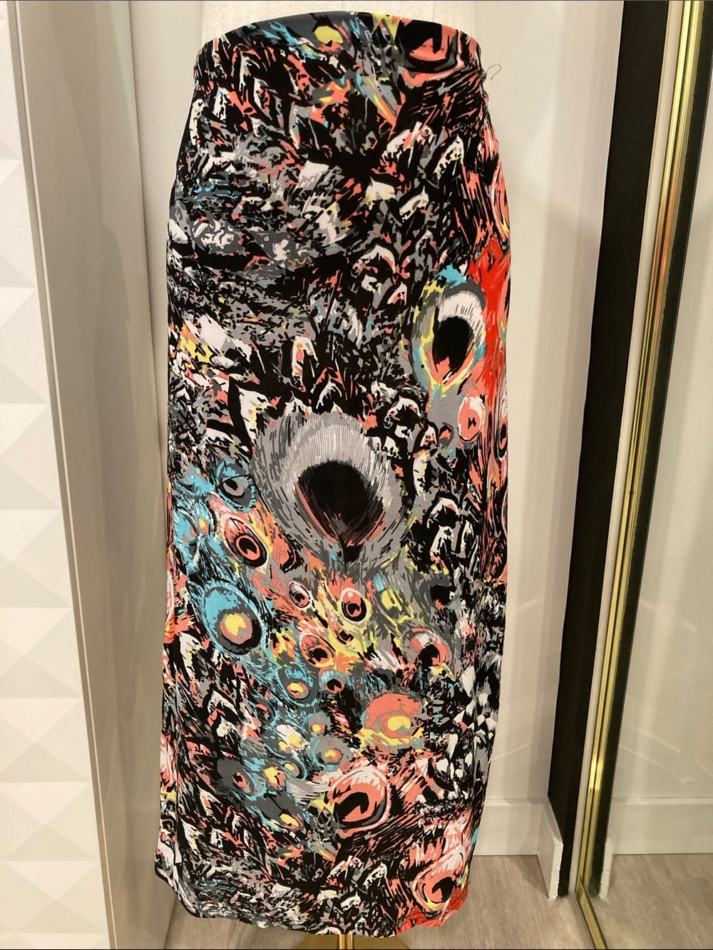 Peacock-Print Midi Skirt in Multicolor